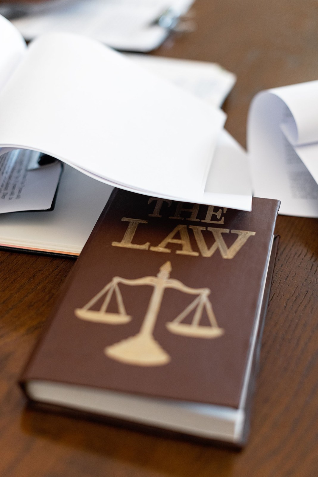 Legal practice and advisory environment