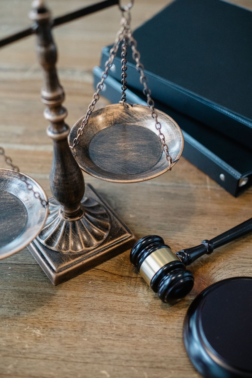 Legal practice and advisory environment